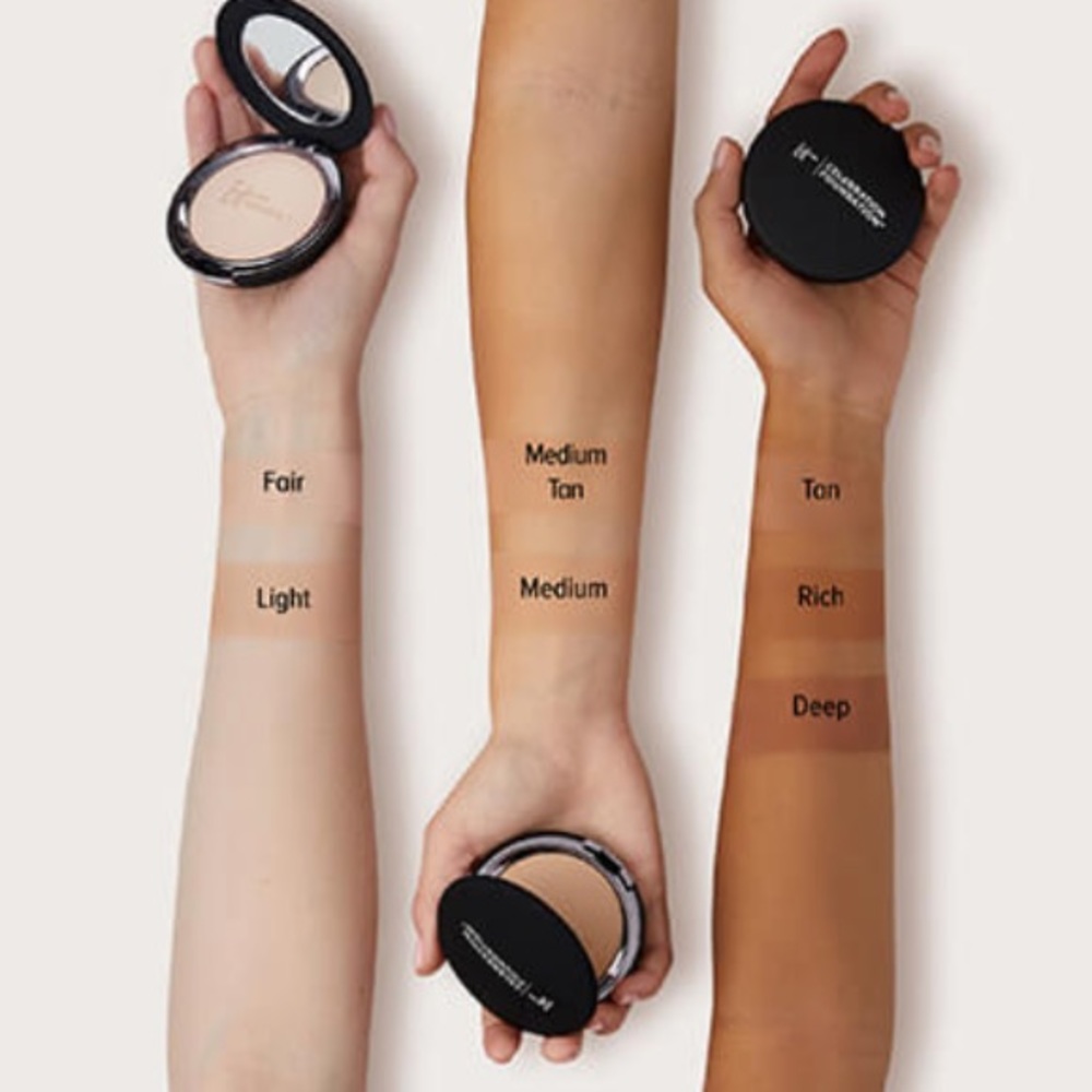 ⚡️SALE⚡️it cosmetics Celebration Foundation Medium - Picture 4 of 7